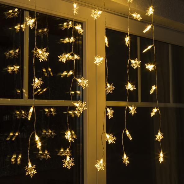 Schneeflockenvorhang mit 40 warm weißen LEDs