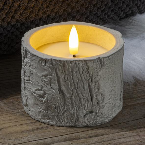 LED Kerze in einer Zementschale