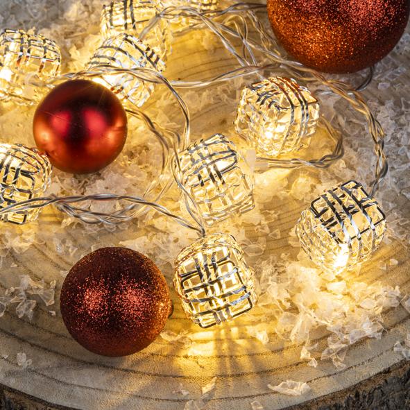 Lichterkette mit 10 warm weißen LEDs