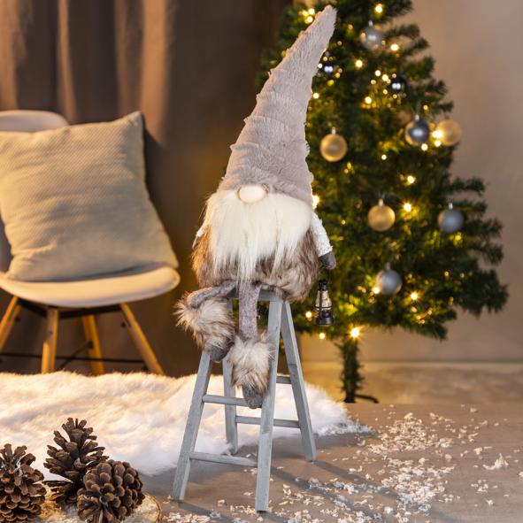 Weihnachtswichtel mit Holzleiter