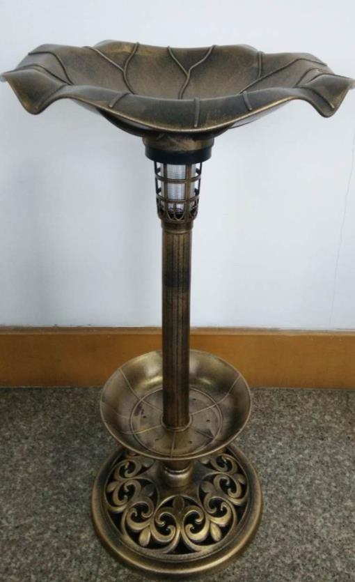 Vogelfutterstation mit Solar