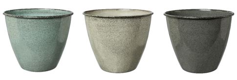 Blumenkübel im Mischkarton