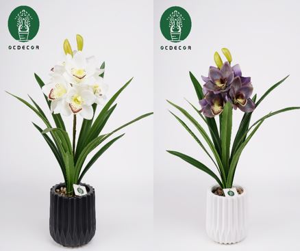 Künstliche Orchidee im Topf