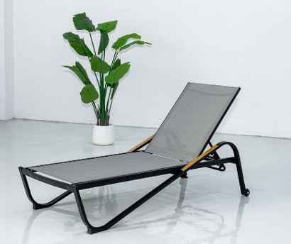 Sonnenliege mit Rahmen aus Stahl
