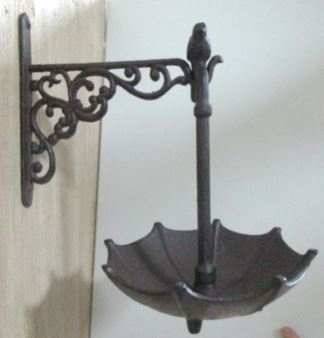 Vogelfutterstation "Regenschirm"