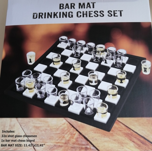 Schach-Trinkspiel inkl. 32 Plastikbechern