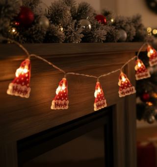 Kupferlichterkette mit 10 Weihnachtsmützen