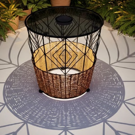 LED Solar Tisch mit Glasplatte