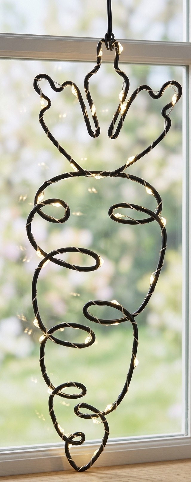 LED Fensterdeko im Karotten Design  – ca. 8,5 x 29 cm 